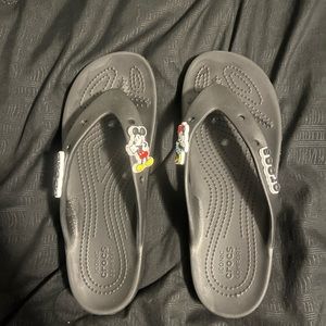 croc size 8 woman platform flip flops with gibbets holes ( gibbets not included)